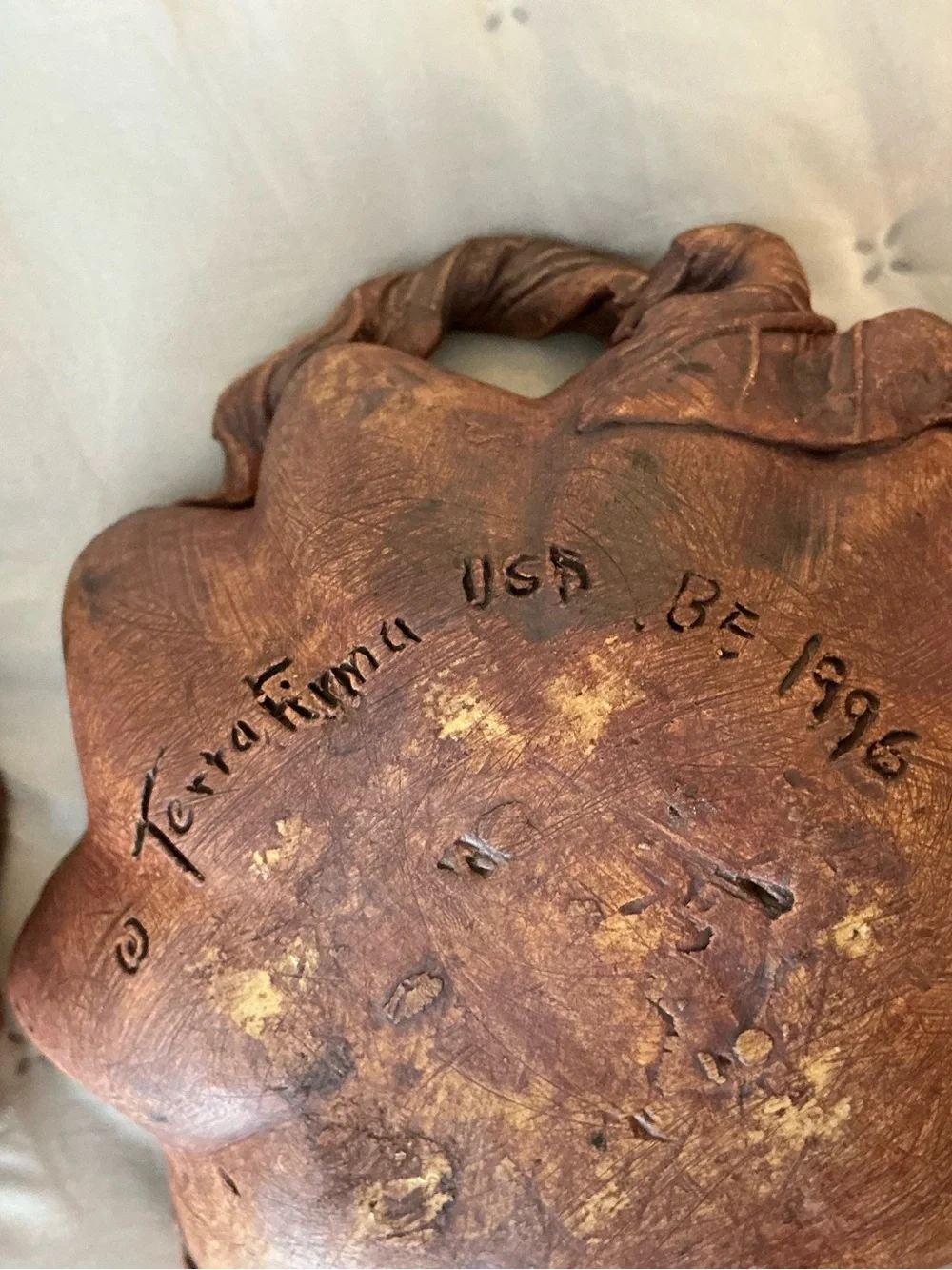 Vintage Terrafirma Ceramic leaf bowls (set of 2)